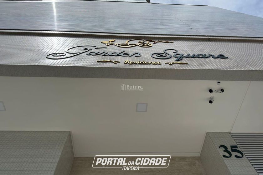 Apartamento &agrave; venda - 157m&sup2; - Meia Praia