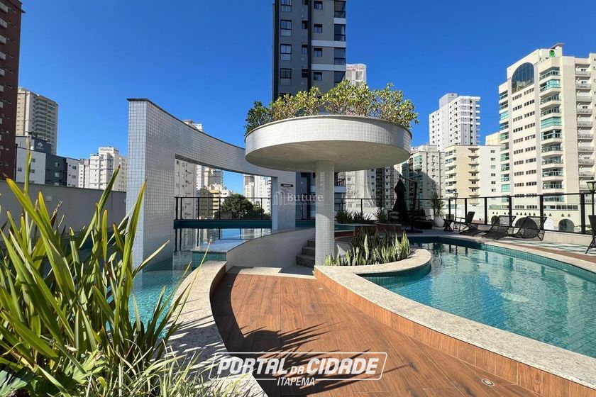 Apartamento &agrave; venda - 106m&sup2; - Meia Praia