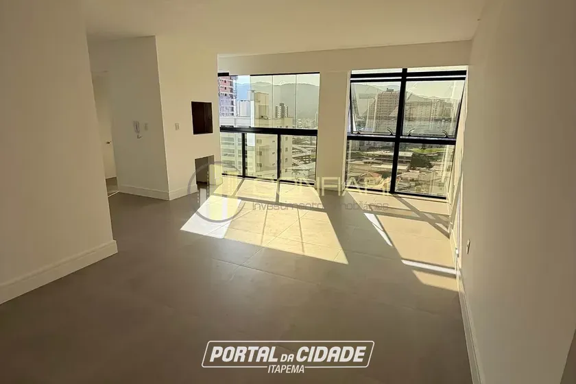 Apartamento &agrave; venda - 103m&sup2; - meia praia