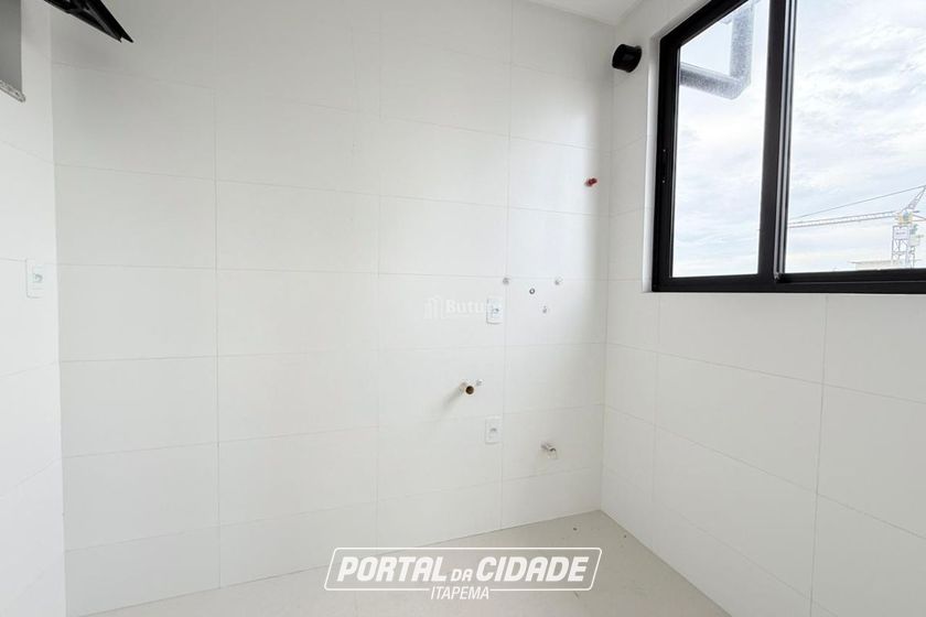 Apartamento &agrave; venda - 200m&sup2; - Meia Praia