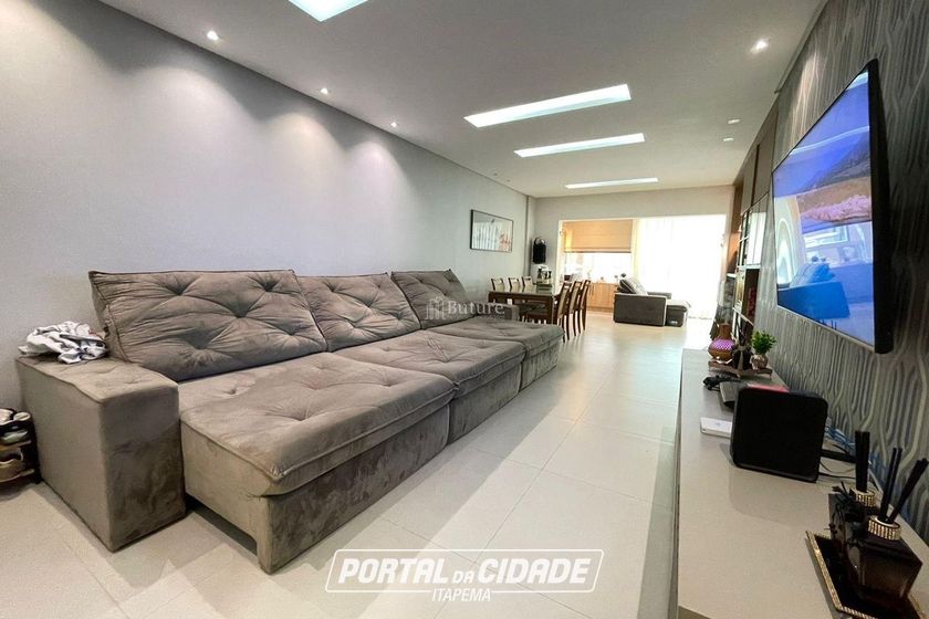 Apartamento &agrave; venda - 141m&sup2; - Meia Praia