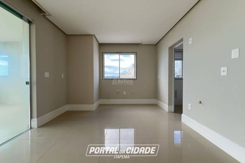 Apartamento &agrave; venda - Meia Praia