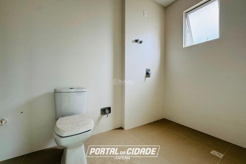 Apartamento &agrave; venda - 166m&sup2; - Meia Praia