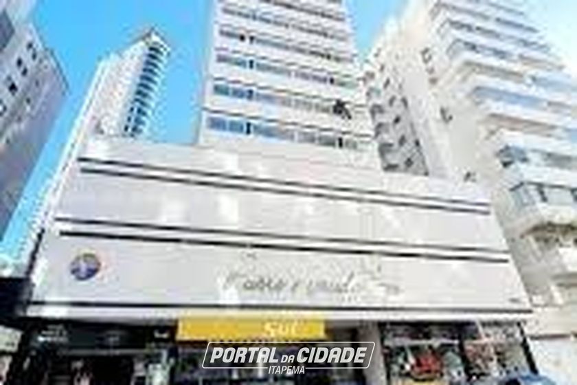Sal&atilde;o Comercial para alugar - 209m&sup2; - Centro