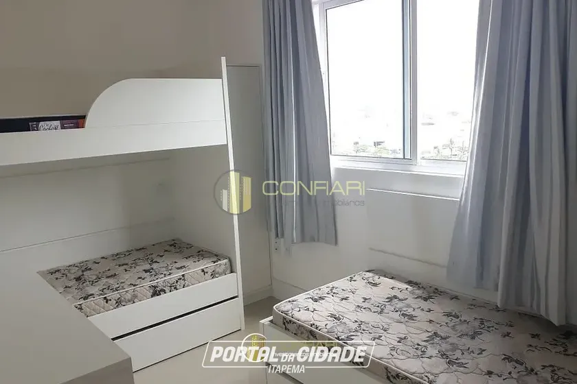 Apartamento &agrave; venda - 180m&sup2; - Meia Praia