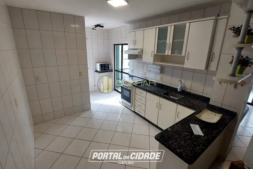 Apartamento para alugar - 163m&sup2; - meia praia