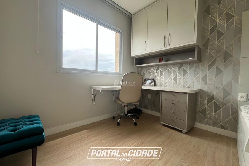 Apartamento &agrave; venda - 85m&sup2; - Meia Praia