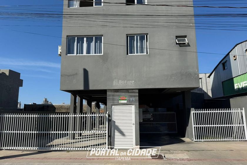 Apartamento &agrave; venda - 60m&sup2; - Morretes