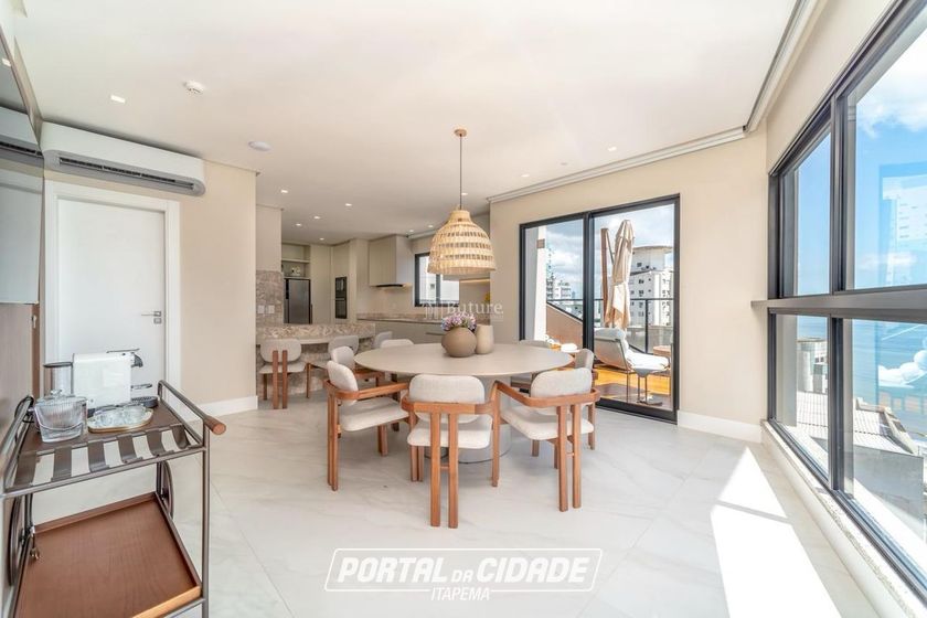 Apartamento &agrave; venda - 193m&sup2; - Barra Sul