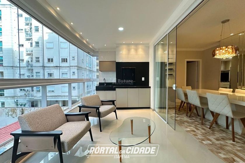 Apartamento &agrave; venda - 167m&sup2; - Meia Praia