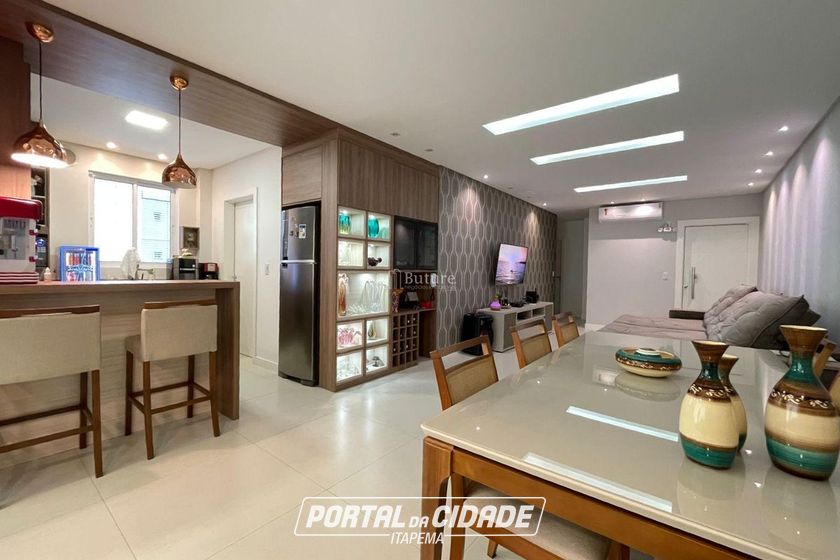 Apartamento &agrave; venda - 141m&sup2; - Meia Praia