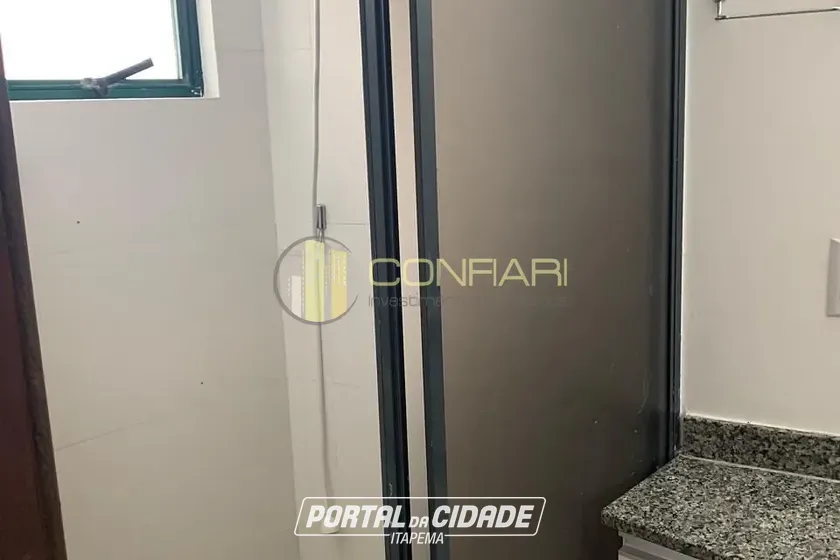 Apartamento para alugar - 130m&sup2; - Centro