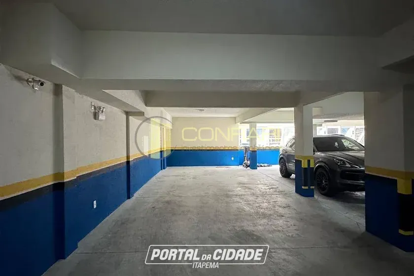 Apartamento &agrave; venda - 110m&sup2; - meia praia