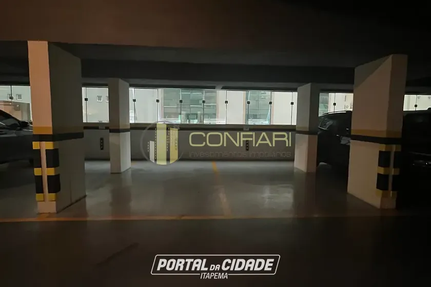 Apartamento para alugar - 130m&sup2; - Meia Praia