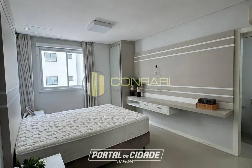 Apartamento &agrave; venda - 110m&sup2; - meia praia