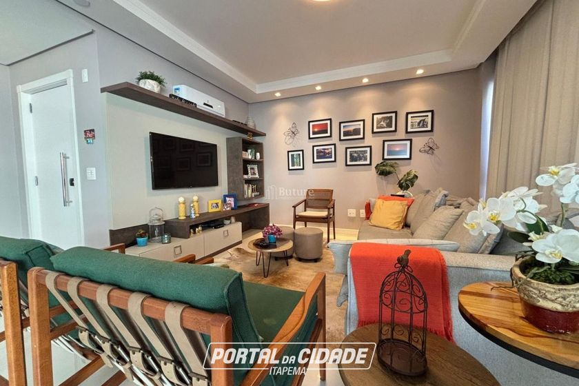 Apartamento &agrave; venda - 146m&sup2; - Meia Praia