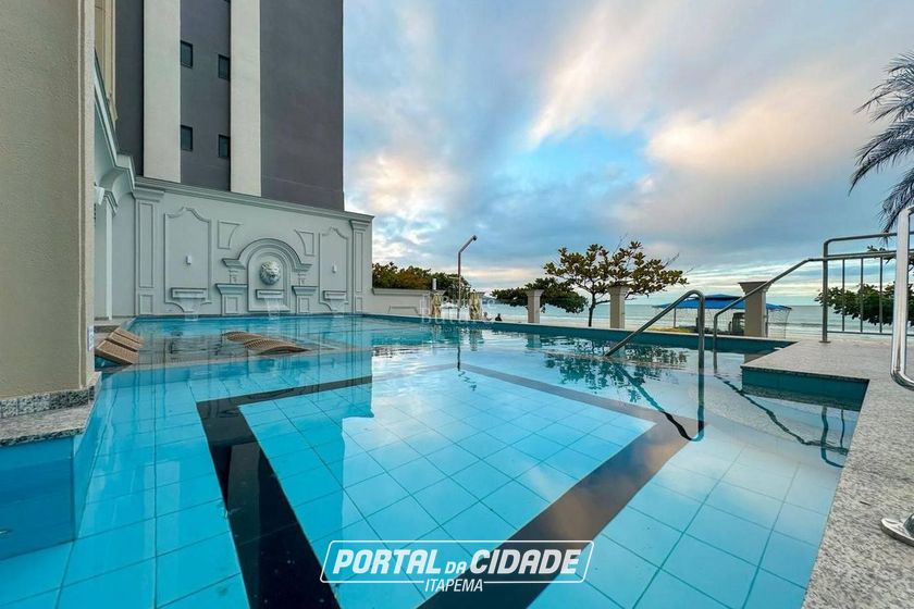 Apartamento &agrave; venda - Meia Praia