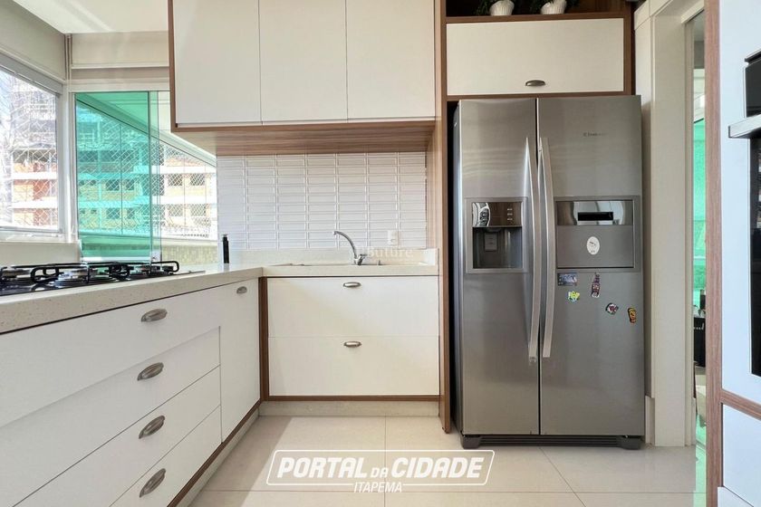 Apartamento &agrave; venda - 245m&sup2; - Centro