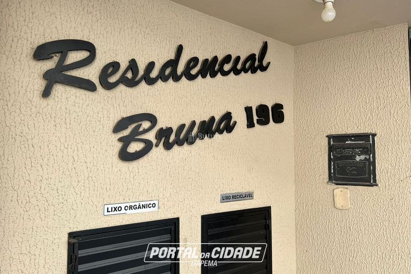 Apartamento &agrave; venda - 95m&sup2; - Meia Praia