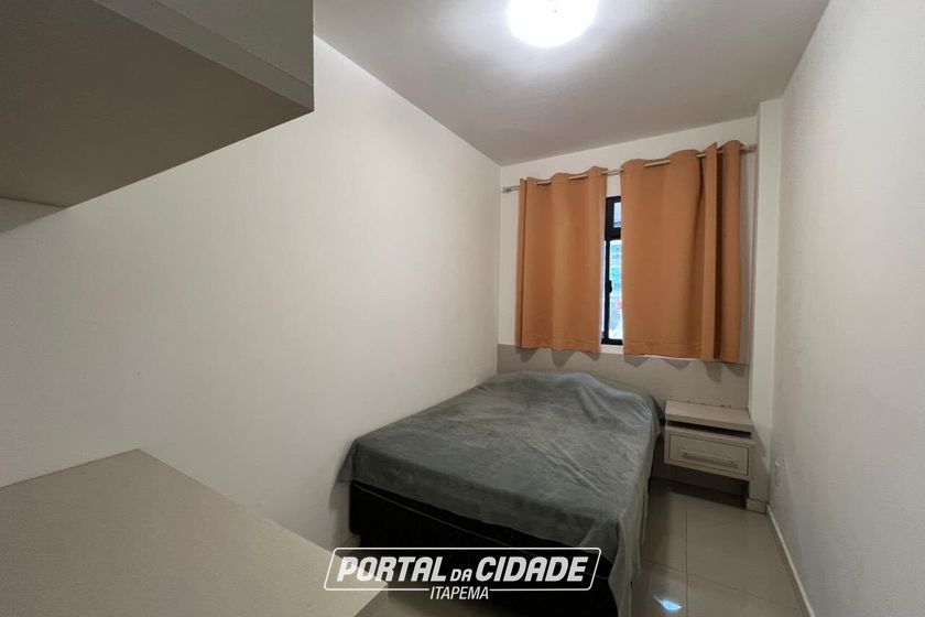 Apartamento para alugar - Meia Praia