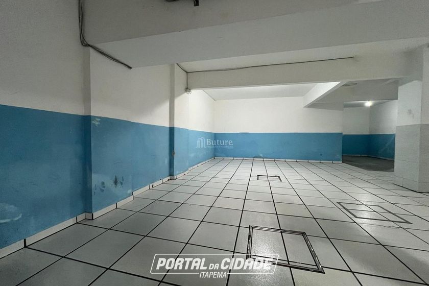 Apartamento &agrave; venda - 160m&sup2; - Meia Praia