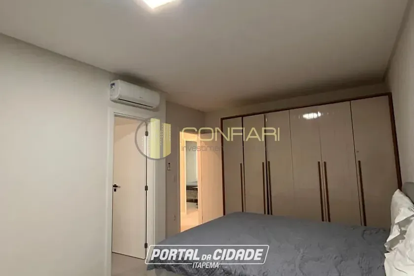 Apartamento para alugar - 132m&sup2; - Meia praia