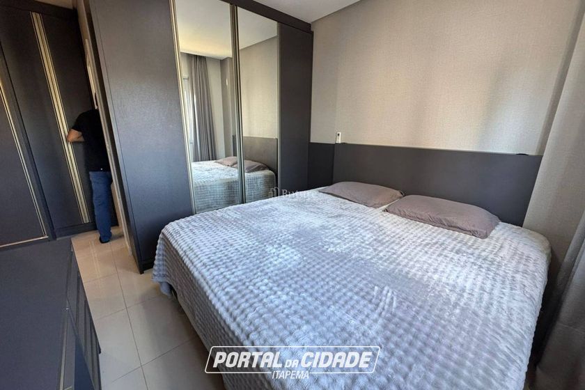 Apartamento &agrave; venda - Meia Praia
