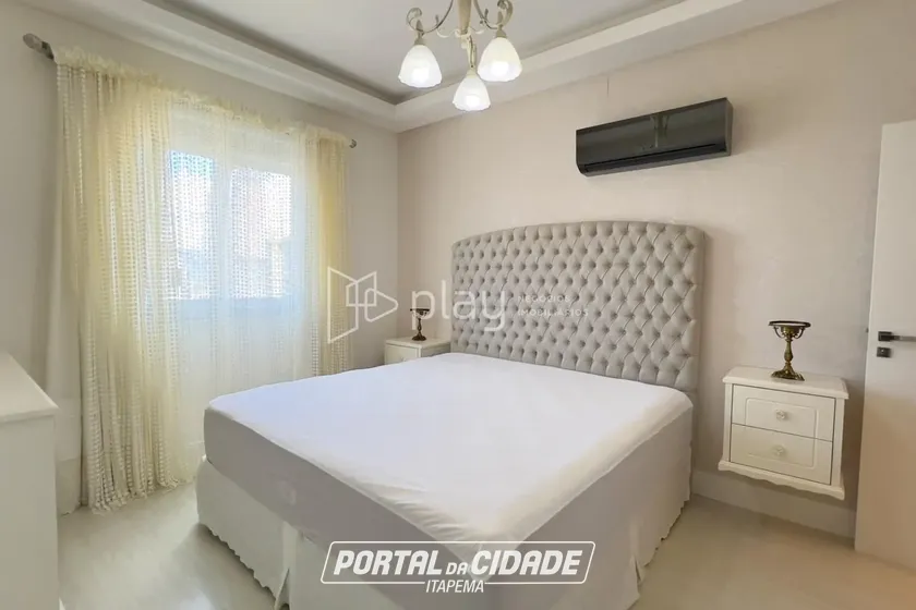 Apartamento &agrave; venda - 181m&sup2; - Meia Praia