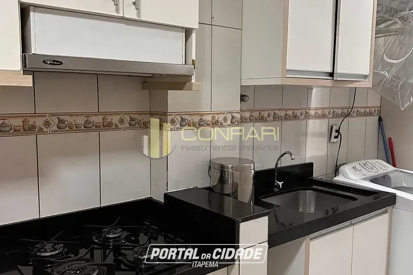 Apartamento para alugar - 98m&sup2; - meia praia