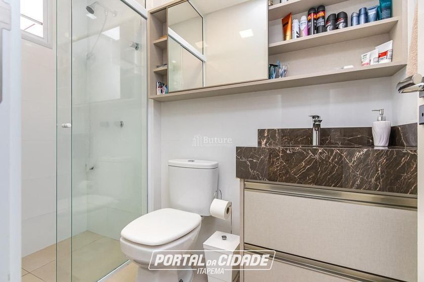 Apartamento &agrave; venda - 81m&sup2; - Meia Praia