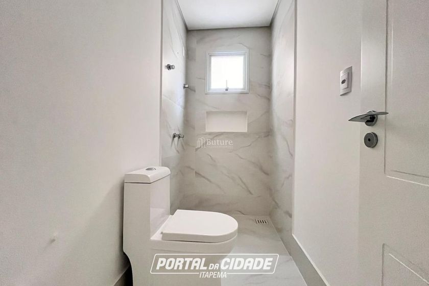 Apartamento &agrave; venda - 217m&sup2; - Meia Praia