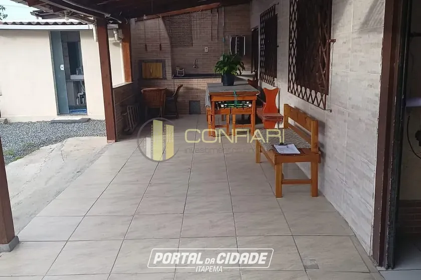 Casa &agrave; venda - 125m&sup2; - Pereque