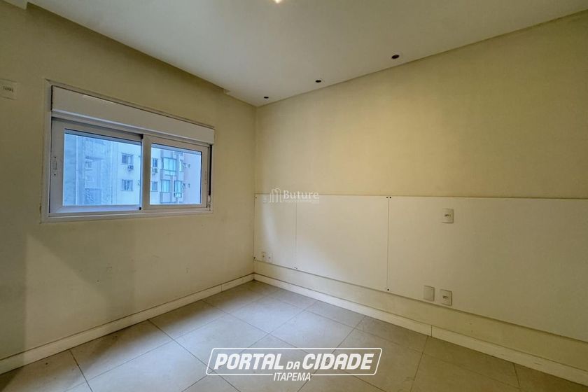 Apartamento &agrave; venda - 138m&sup2; - Centro