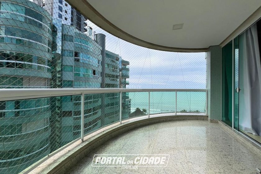 Apartamento &agrave; venda - 350m&sup2; - Meia Praia