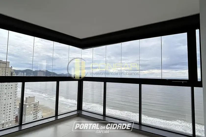 Apartamento &agrave; venda - 198m&sup2; - meia praia