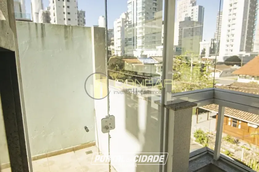 Apartamento &agrave; venda - 40m&sup2; - Meia Praia