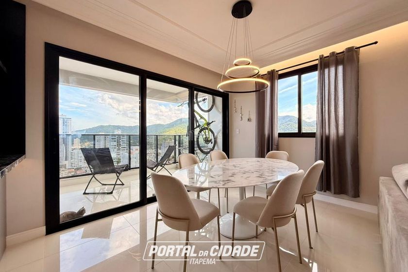 Apartamento &agrave; venda - 120m&sup2; - Centro