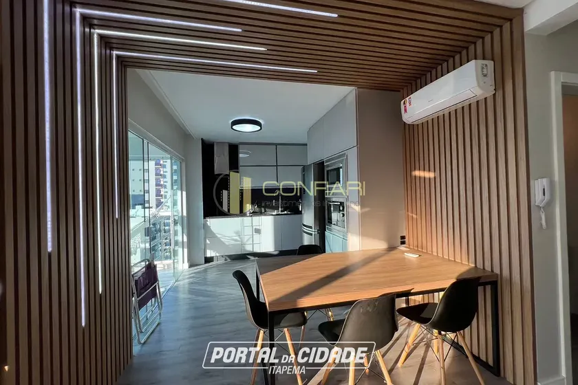 Apartamento &agrave; venda - 113m&sup2; - Meia Praia