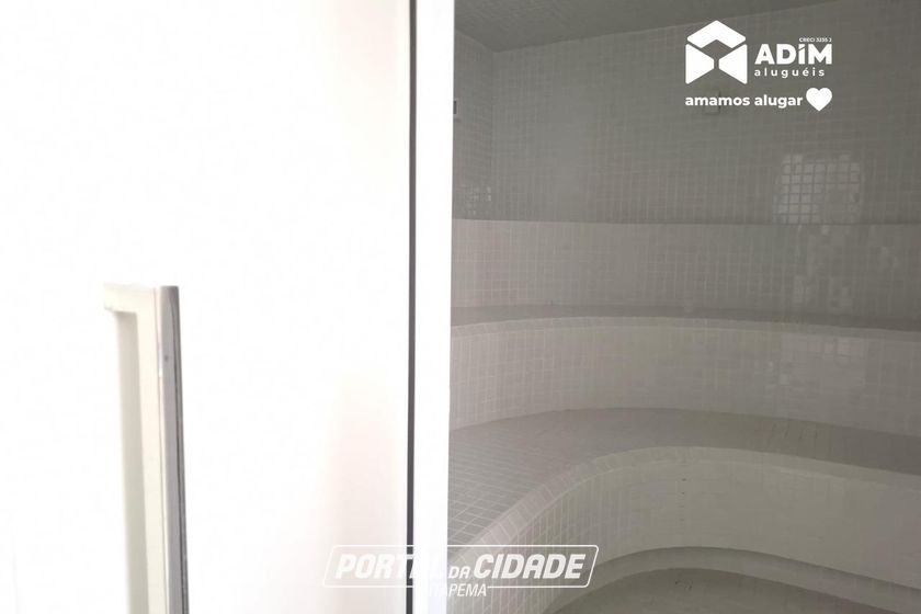 Apartamento para alugar - 127m&sup2; - Meia Praia