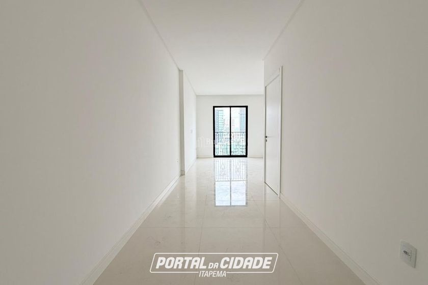 Apartamento &agrave; venda - 200m&sup2; - Meia Praia