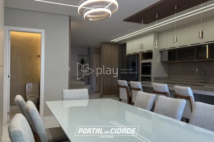 Apartamento &agrave; venda - 159m&sup2; - Meia Praia