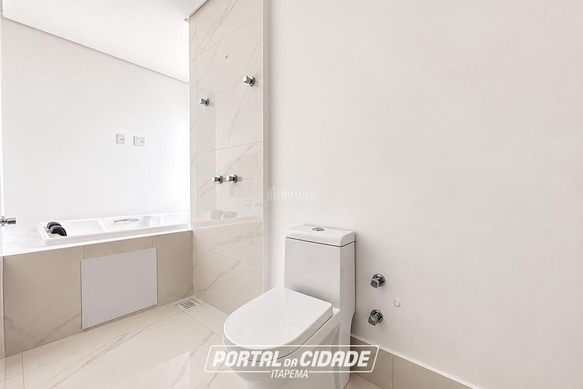 Apartamento &agrave; venda - 130m&sup2; - Centro