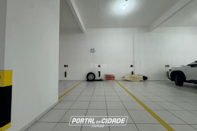 Apartamento &agrave; venda - 171m&sup2; - Meia Praia