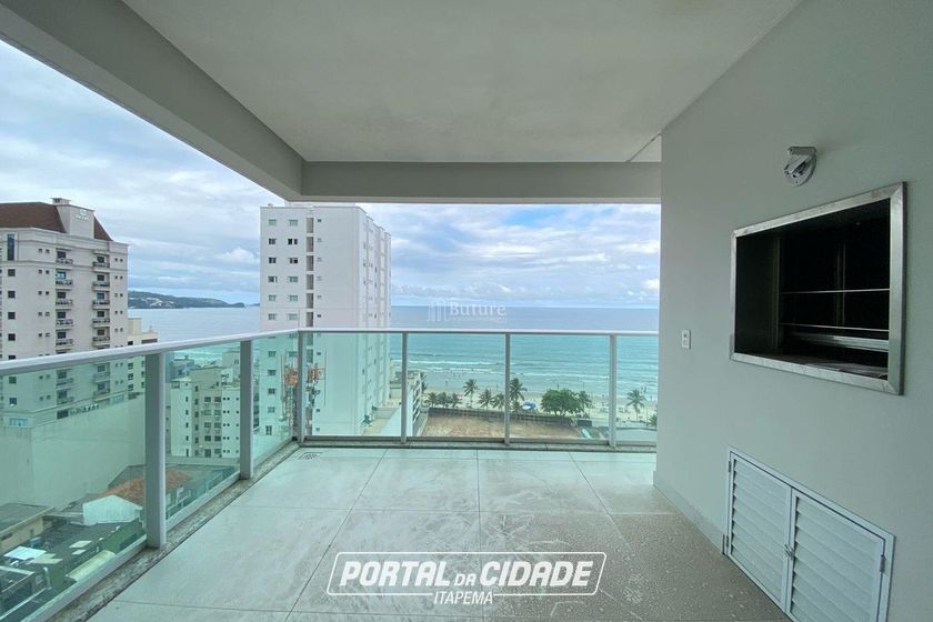 Apartamento &agrave; venda - 157m&sup2; - Meia Praia