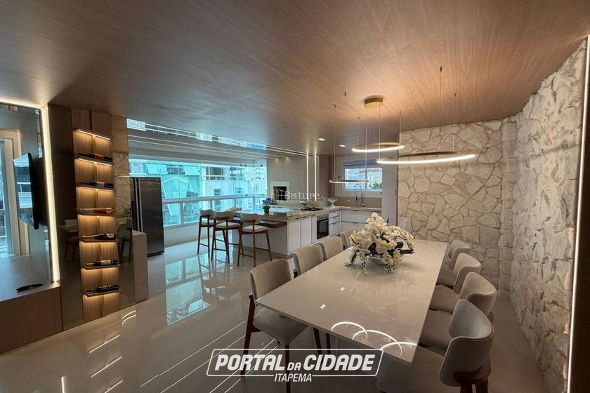 Apartamento &agrave; venda - 340m&sup2; - Meia Praia