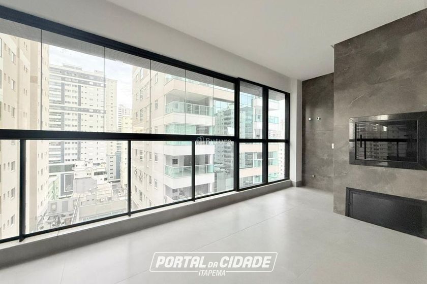 Apartamento &agrave; venda - 177m&sup2; - Meia Praia