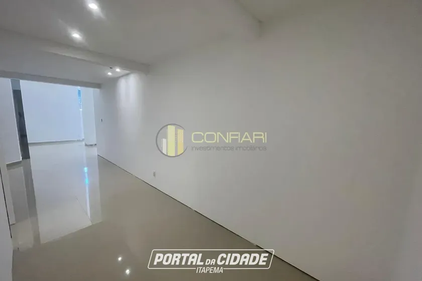 Sala Comercial &agrave; venda - 160m&sup2; - Meia Praia