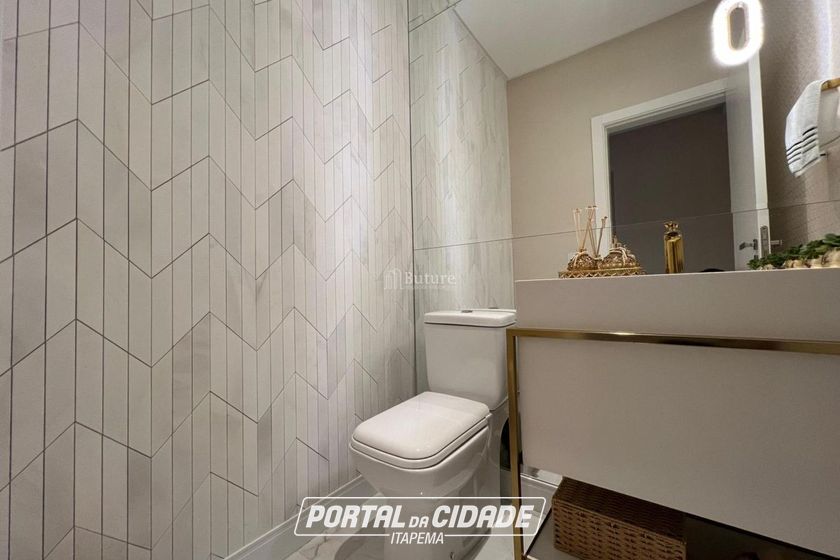 Apartamento &agrave; venda - 260m&sup2; - Meia Praia