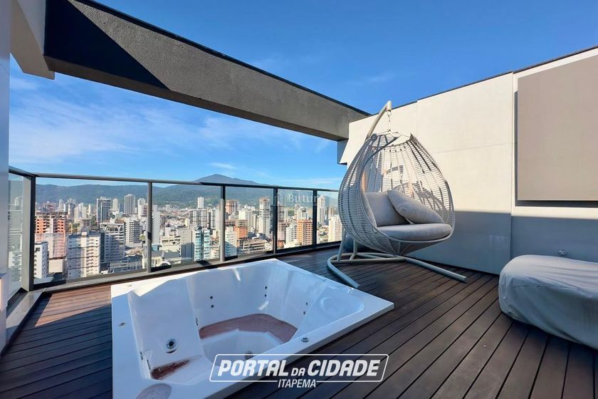 Apartamento &agrave; venda - 264m&sup2; - Meia Praia