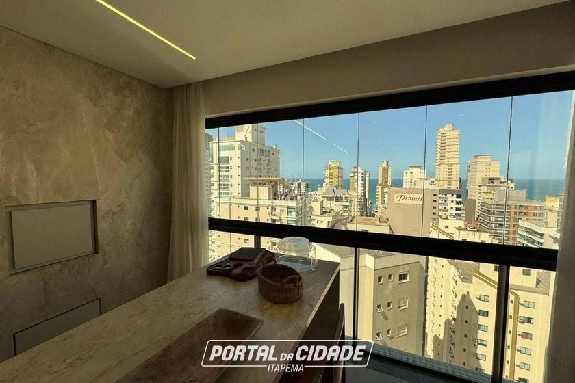 Apartamento &agrave; venda - Meia Praia